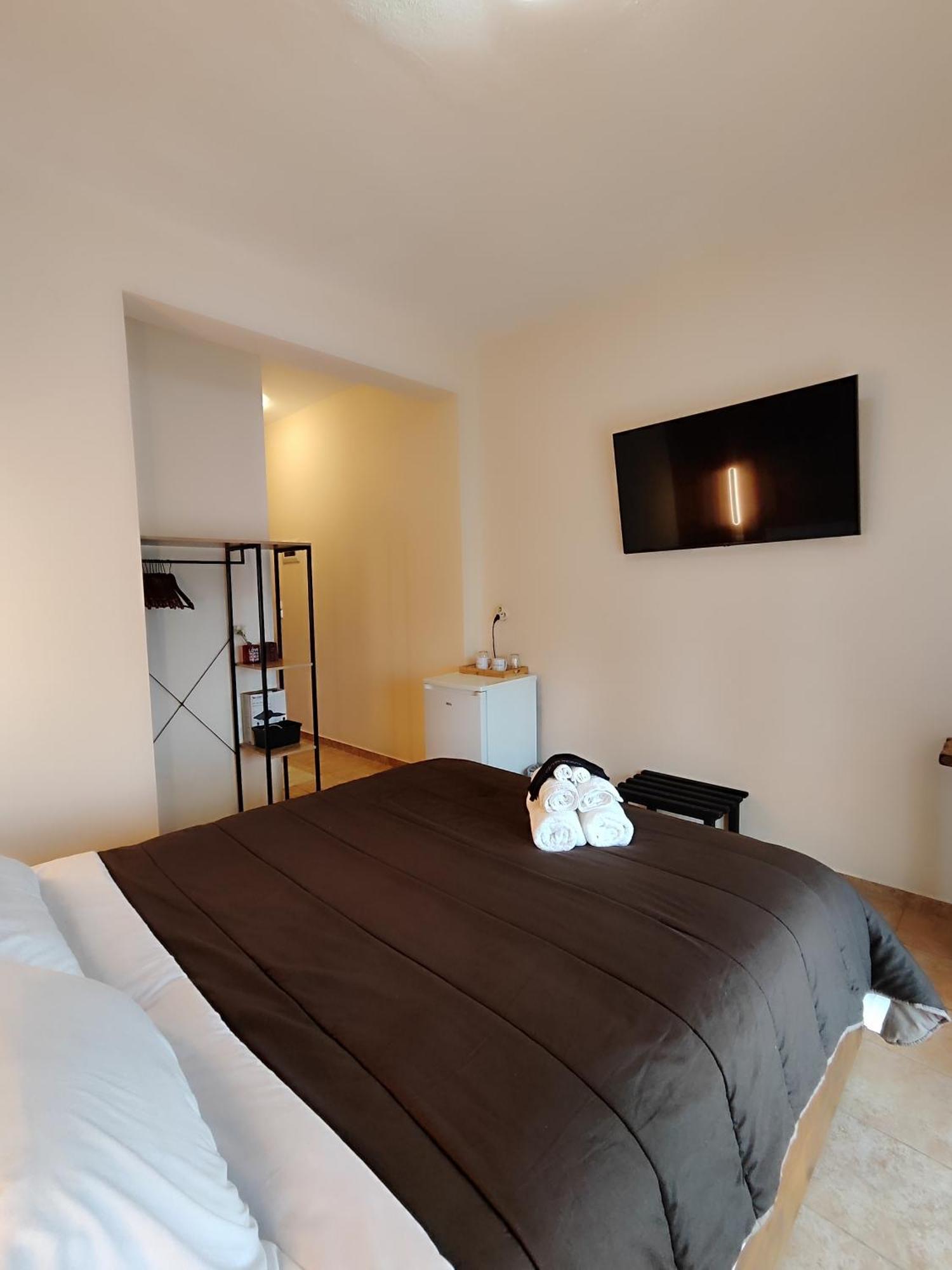 Poseidon Rooms Kala Nera Ngoại thất bức ảnh